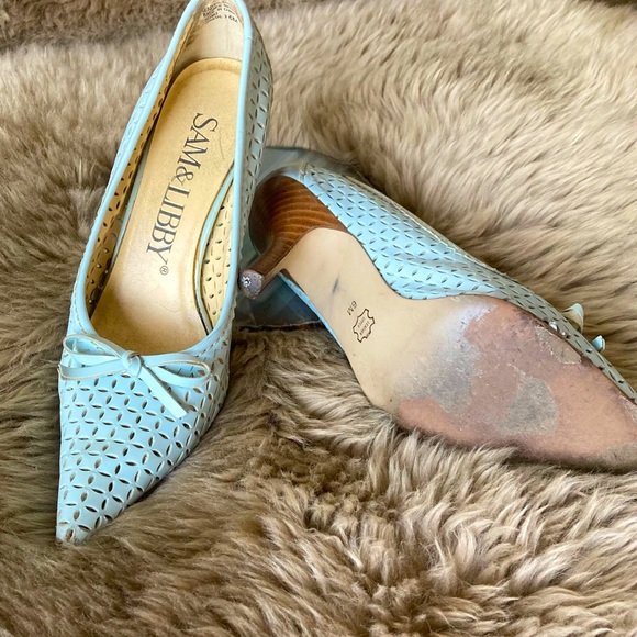 4/$15💥Sam & Libby cut out pale blue pumps - Picture 2 of 7